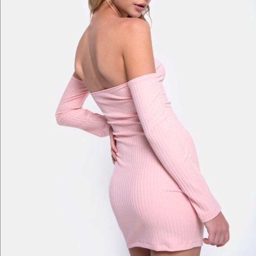 ✨SOLD!  NWT Motel Rocks Bodycon Dress - Picture 2 of 3